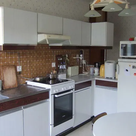 Guestrooms Bij Het Station Drongen